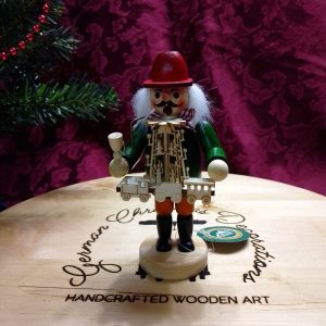 alt=incense-smoker-green-with-pyramid