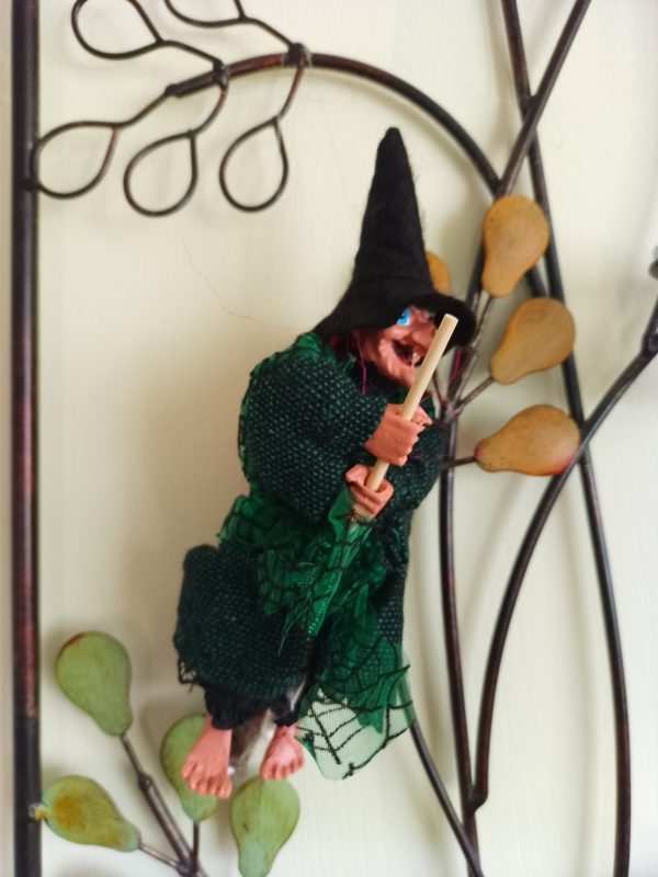 Kitchen Witch Doll Alicia green - Image 2