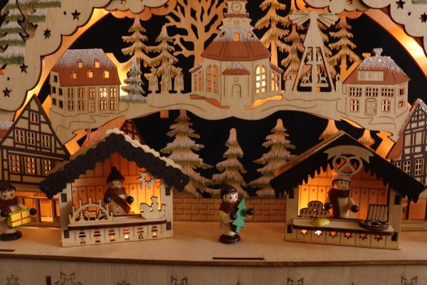 Light Arch Christmas Market - Image 3