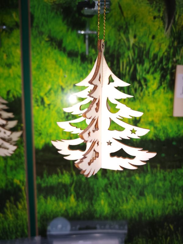 alt=wooden-ornament-3d-tree