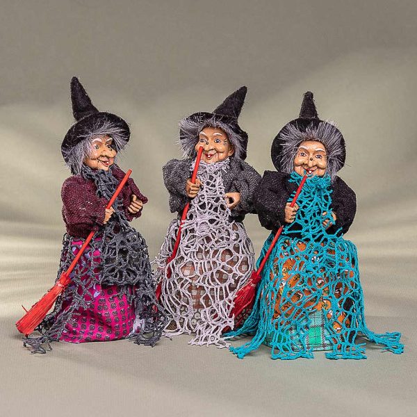 alt=kitchen-witch-doll-dora
