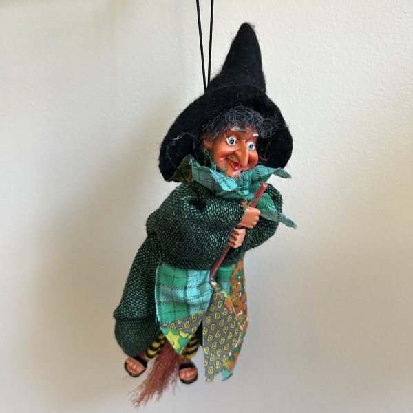 Kitchen Witch Doll Johanna green - Image 3