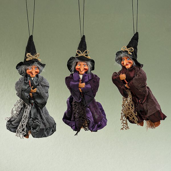 alt=kitchen-witch-doll-hilda