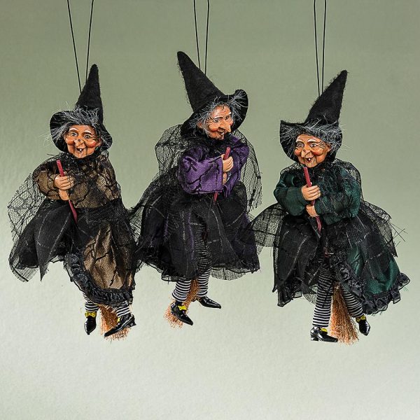 alt=kitchen-witch-doll-greta