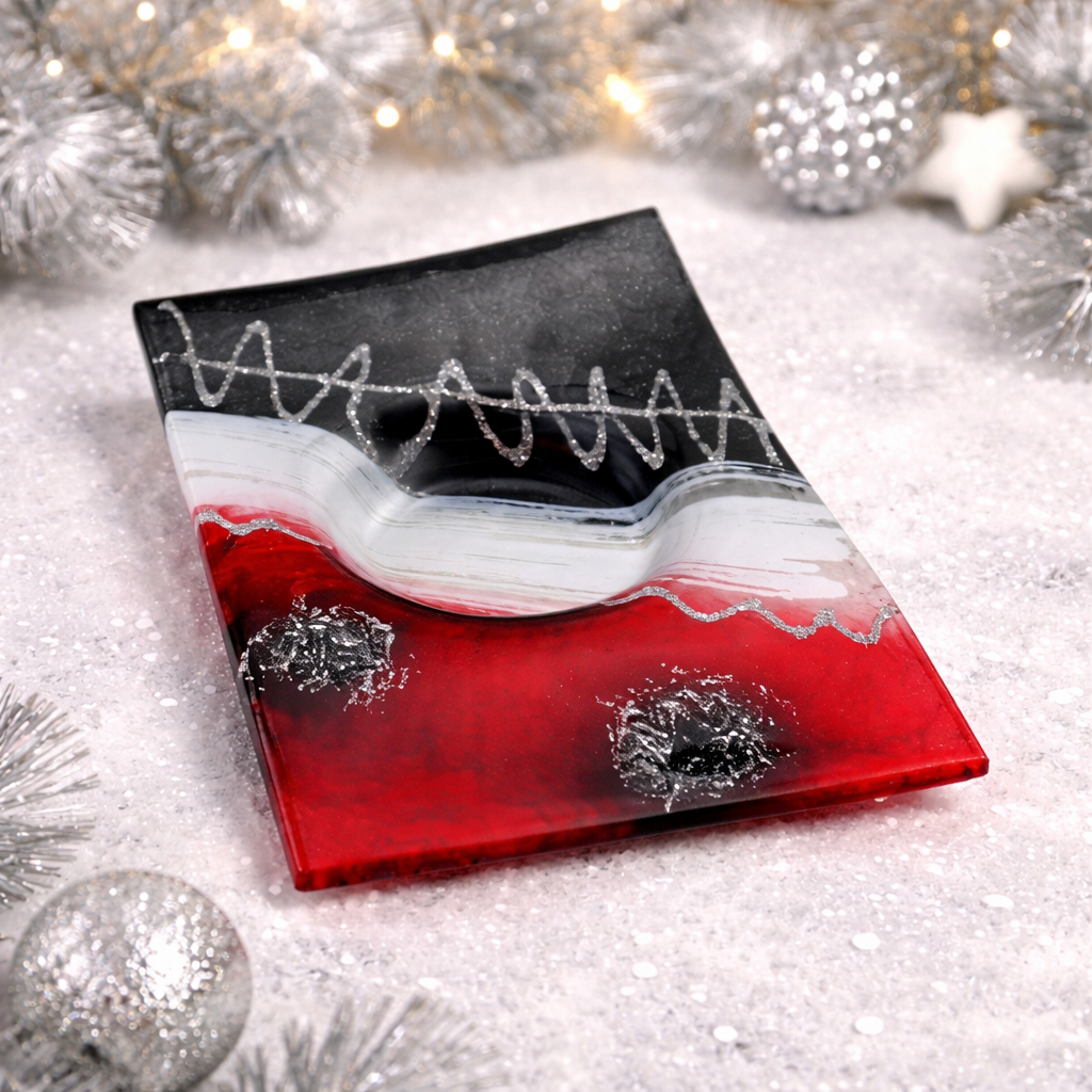 alt=curved-candle-holder-redngrey